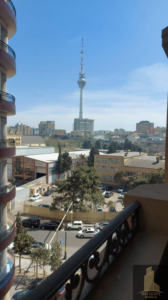 3 bedrooms House in Sabail, Azerbaijan No. 1248