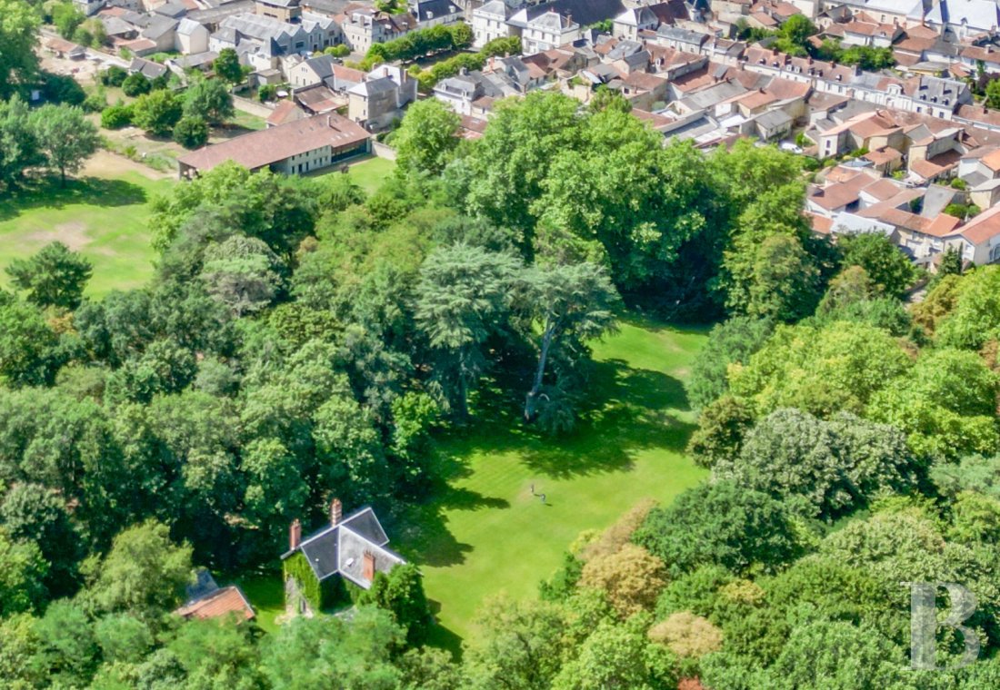 Casa T10 em Richelieu, France N.º 363258