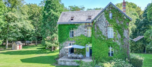 Casa T10 em Richelieu, France N.º 363258 2