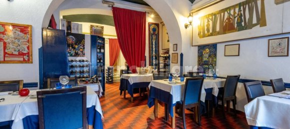 4 rooms Commercial property in Rome, Italy No. 333990 26