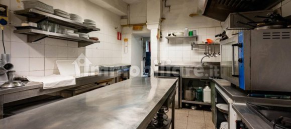 4 rooms Commercial property in Rome, Italy No. 333990 28