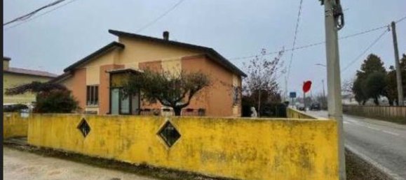 5-Zimmer Wohnung in Carbonera, Italy, Nr. 56483 3