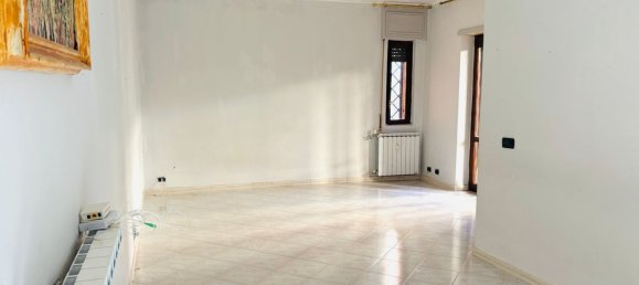 3 rooms Apartment in Rome, Italy No. 256943 4