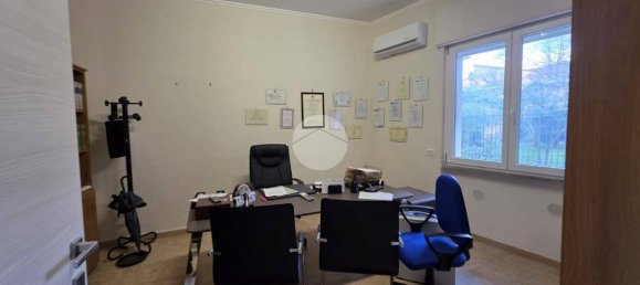 3-Zimmer Wohnung in Montesarchio, Italy, Nr. 271296 4