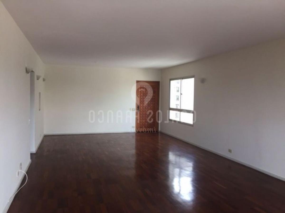 Casa de 3 dormitorios en Sao Paulo, Brazil No. 593700