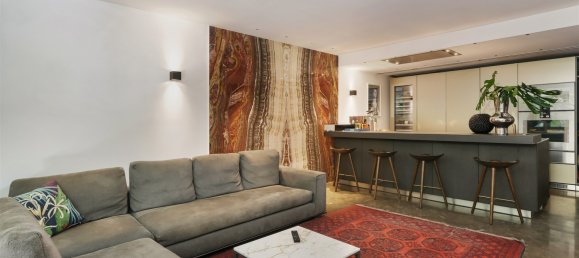 3 bedrooms Villa in Cascais, Portugal No. 213514 3