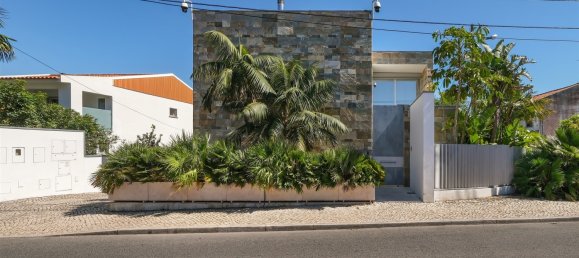 3 bedrooms Villa in Cascais, Portugal No. 213514 24