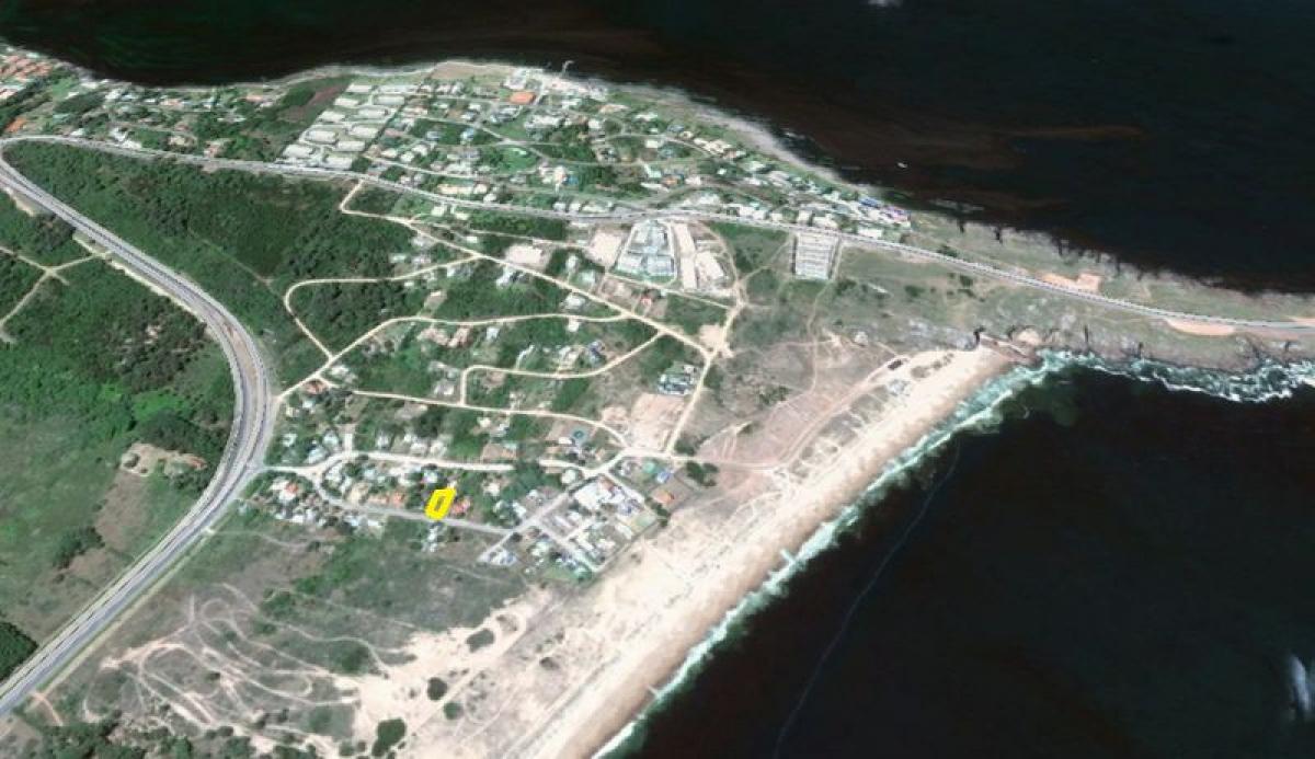  Land in Maldonado, Uruguay No. 15821