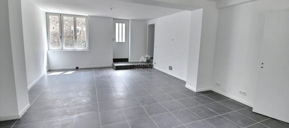 6 bedrooms House in Vaux-sur-Seine, France No. 183386 4