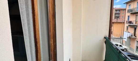 3 rooms Apartment in Poggibonsi, Italy No. 38326 6