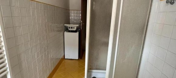 3 rooms Apartment in Poggibonsi, Italy No. 38326 11