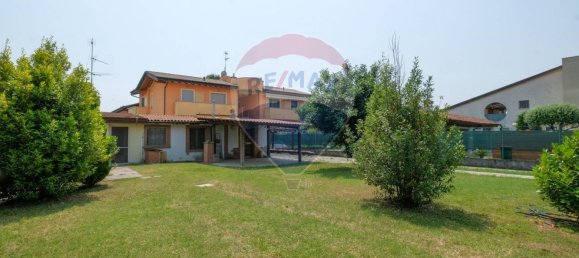 Grundstück in Castel Rozzone, Italy 512m², Nr. 309132 14