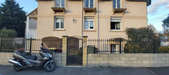 3 bedrooms House in Chelles, France No. 176713 3