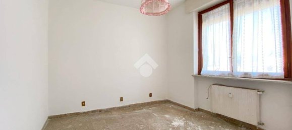 3 bedrooms Apartment in Carrara, Italy No. 133236 5