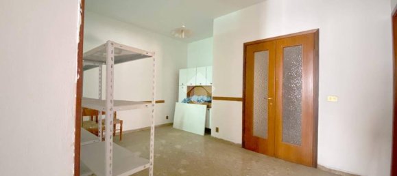 3 bedrooms Apartment in Carrara, Italy No. 133236 20