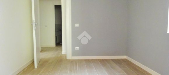 3 rooms Apartment in Rome, Italy No. 128087 12