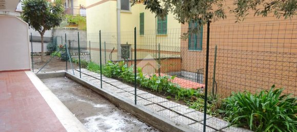 3 rooms Apartment in Rome, Italy No. 128087 18