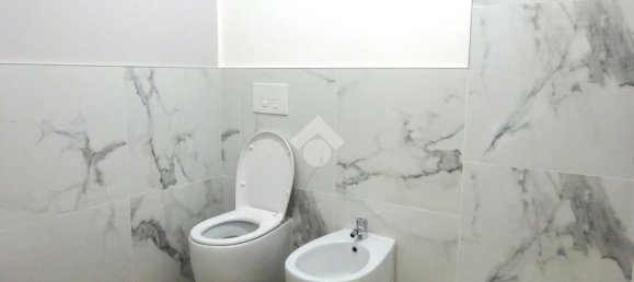 3 rooms Apartment in Rome, Italy No. 128087 15