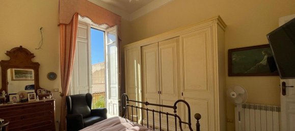 7غرفة شقة في Reggio Calabria, Italy رقم 38501 36