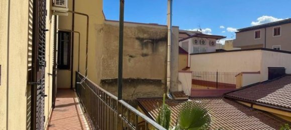 7غرفة شقة في Reggio Calabria, Italy رقم 38501 38