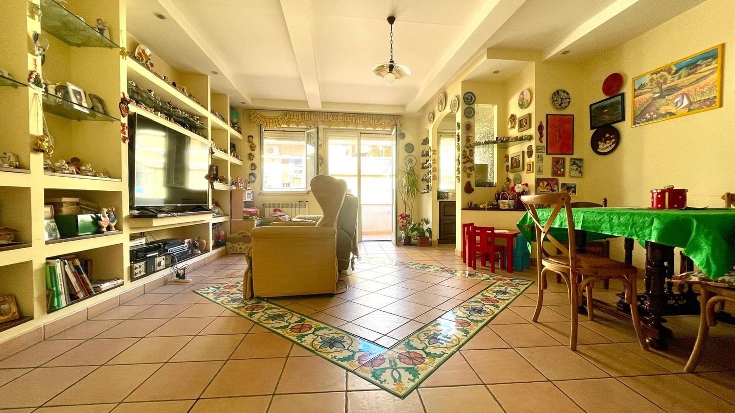 7غرفة شقة في Reggio Calabria, Italy رقم 38501