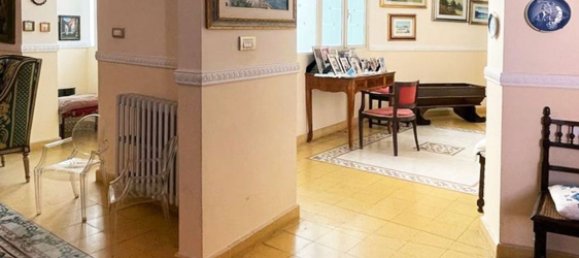 7غرفة شقة في Reggio Calabria, Italy رقم 38501 31