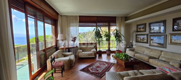 5 rooms Building in Messina, Italy No. 322811 8