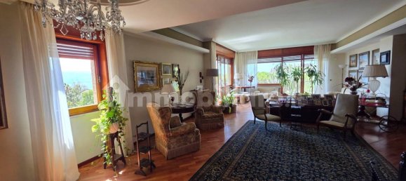 5 rooms Building in Messina, Italy No. 322811 4