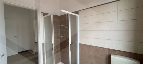 4 bedrooms Apartment in Sassuolo, Italy No. 29396 24