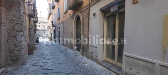 1 room Commercial property in Benevento, Italy No. 277612 8