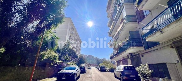 Apartamento de 1 dormitorio en Naples, Italy No. 224048 2