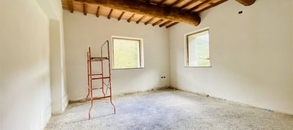 6 rooms House in Capannori, Italy No. 42728 8