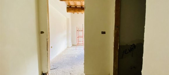 6 rooms House in Capannori, Italy No. 42728 26