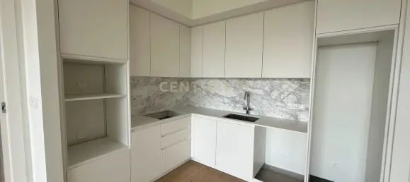 4 bedrooms Penthouse in Germasogeia, Cyprus No. 5797 4