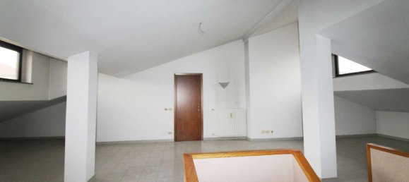 7 bedrooms House in Cirié, Italy No. 121590 3