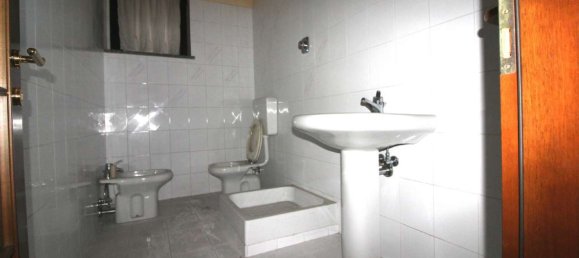 7 bedrooms House in Cirié, Italy No. 121590 11