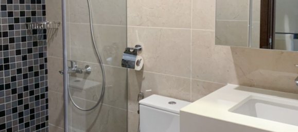 Studio in District 4, Vietnam No. 16154 6