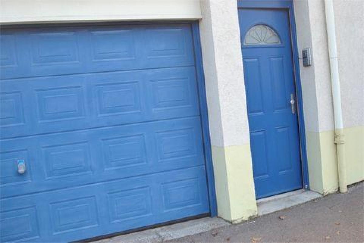 Кондоминиум  с 2 спальнями в Ле-Крёзо, Франция № 10774