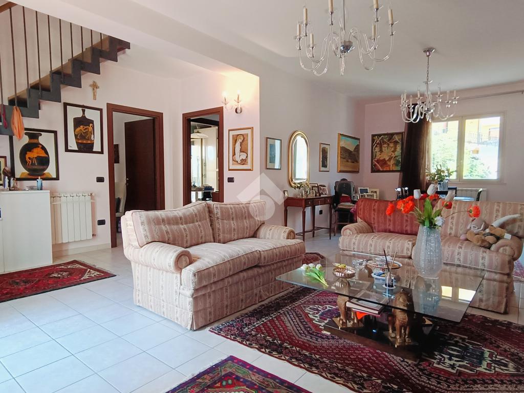 3 Schlafzimmer Wohnung in Gravina di Catania, Italy, Nr. 356703