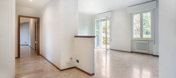 2 bedrooms Apartment in Brescia, Italy No. 374977 11