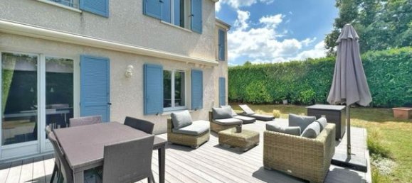 4 bedrooms House in Val-d'Oise, France No. 307627 20