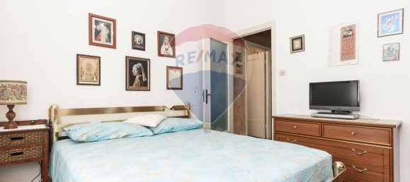 Apartamento de 2 dormitorios en Genoa, Italy No. 295495 22