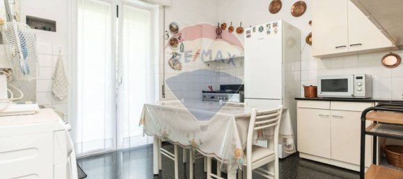 Apartamento de 2 dormitorios en Genoa, Italy No. 295495 11