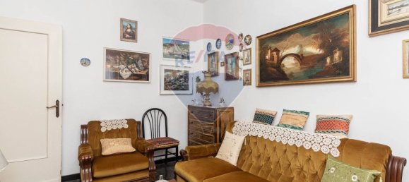 Apartamento de 2 dormitorios en Genoa, Italy No. 295495 2