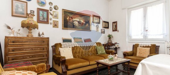 Apartamento de 2 dormitorios en Genoa, Italy No. 295495 32