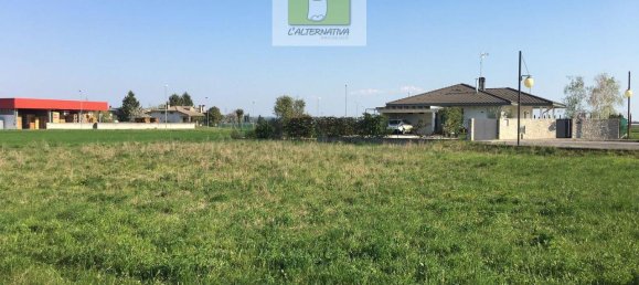 1 room Land in Udine, Italy No. 17288 8