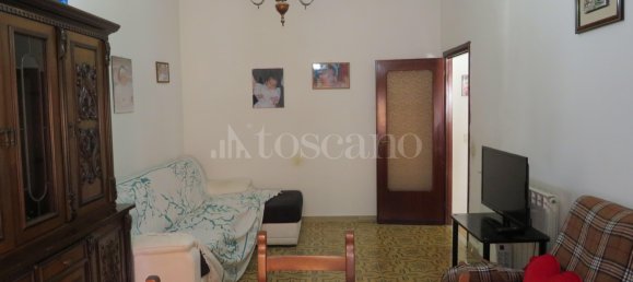 5 rooms Apartment in Nepi, Italy No. 331984 3