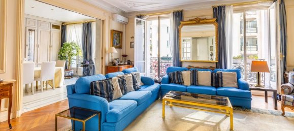 3 bedrooms Apartment in Paris, France No. 105873 2