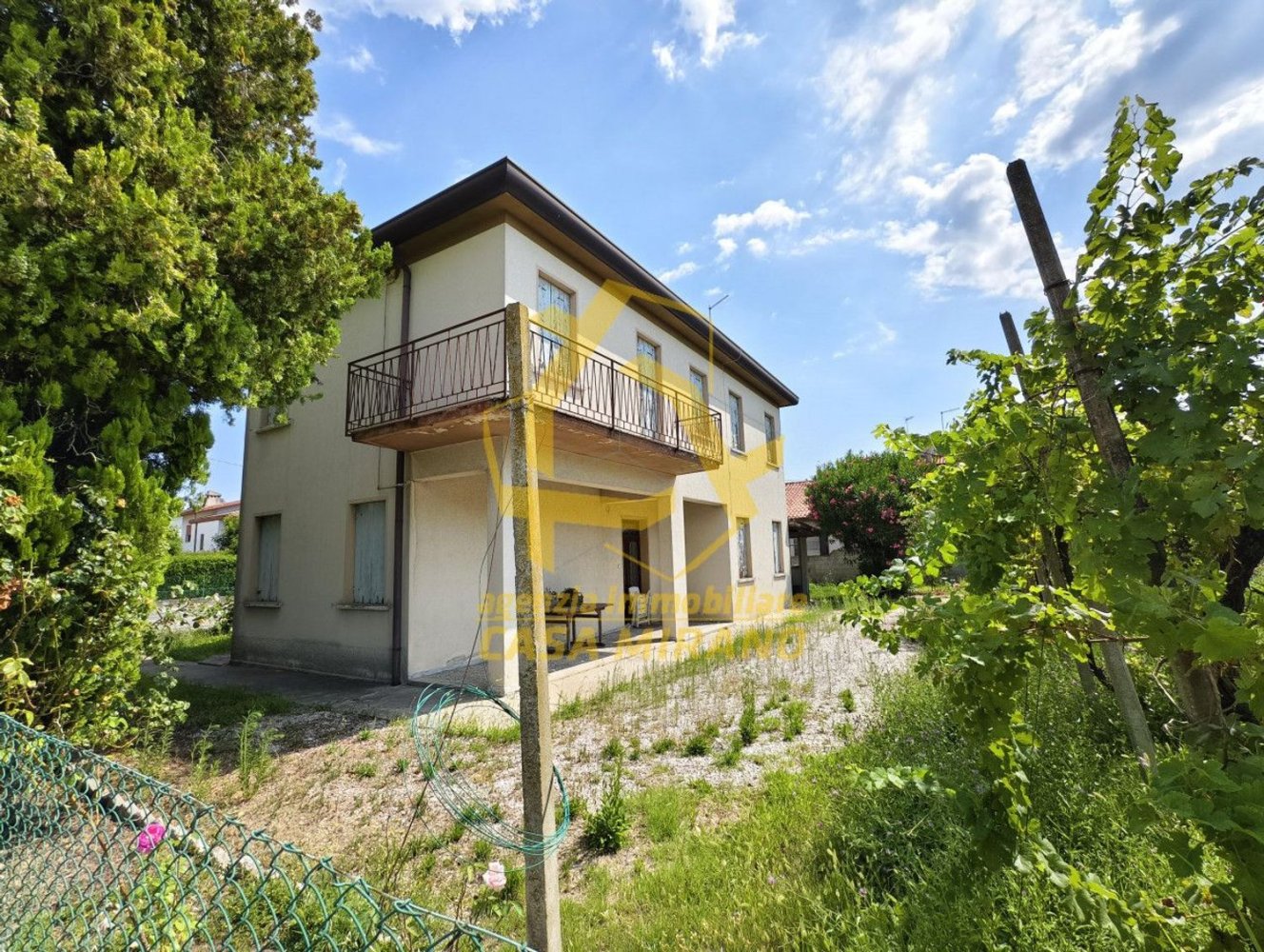 4 غرف نوم منزل في Mirano, Italy رقم 359192