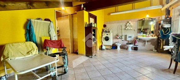 10-Zimmer Haus in Castellamonte, Italy, Nr. 24363 47